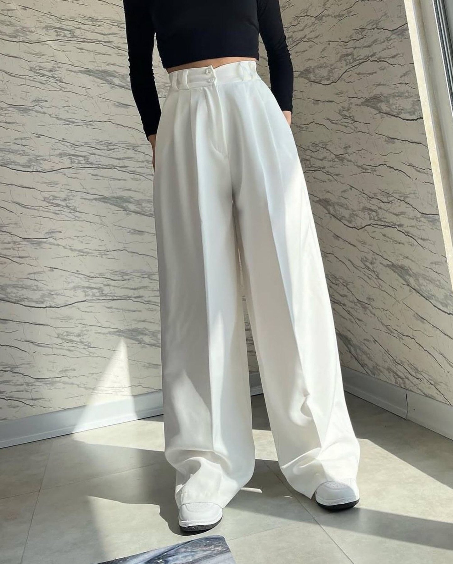 Women's Wide Leg Trouser